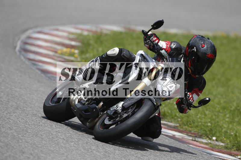 /Archiv-2024/29 12.06.2024 MOTO.CH Track Day ADR/Gruppe gelb/14